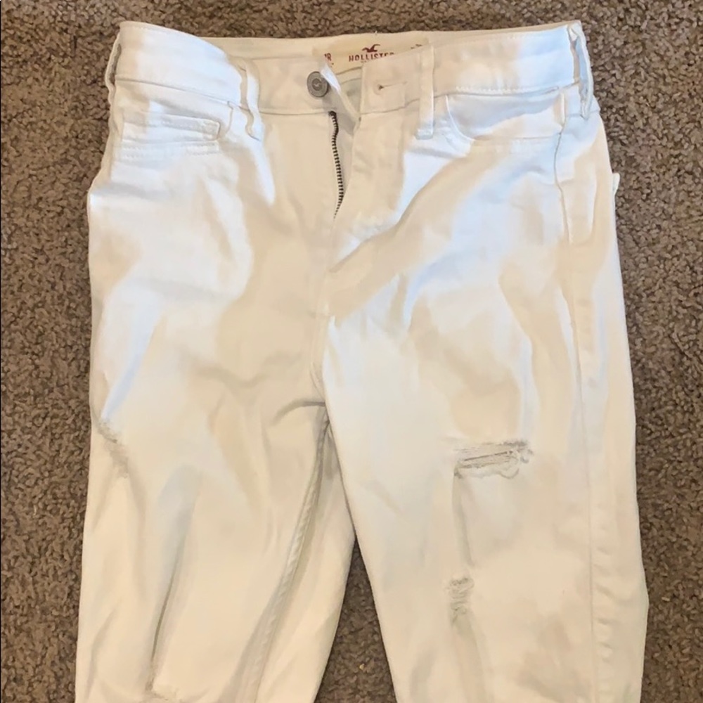 Hollister white distressed jeans size 1R